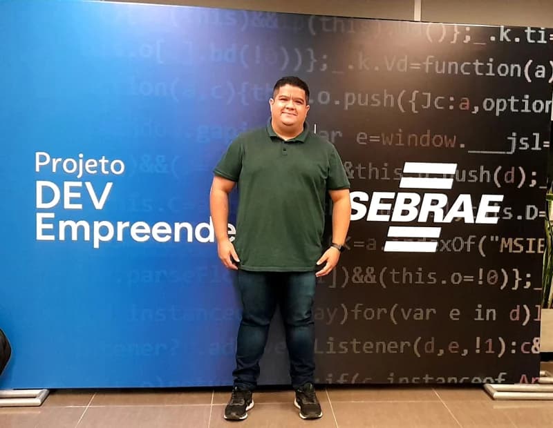 Foto de Raí Gomes, fundador da empresa